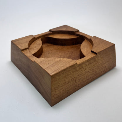 Nussbaum Aschenbecher [Unikat]