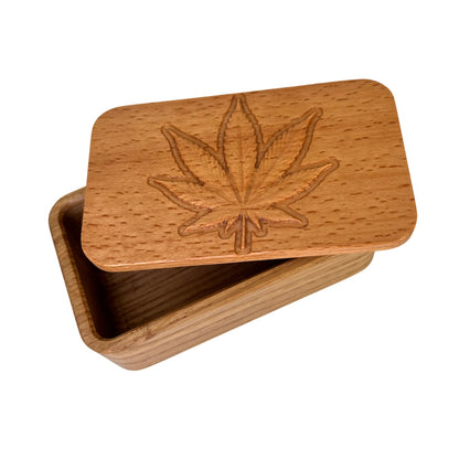 Kleine Holzdose mit Hanfblatt